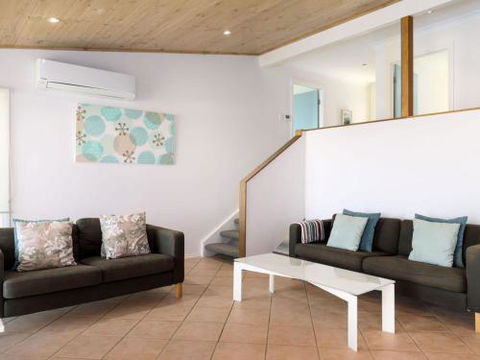 SPINIFEX Gerroa 4pm Check Out Sundays - Accommodation Newcastle 2