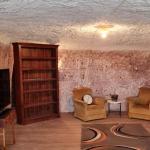 Desert Gum Retreat Gough St - Accommodation Newcastle 0