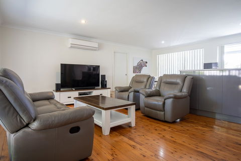 Underwood Road 62 - Accommodation Newcastle 1