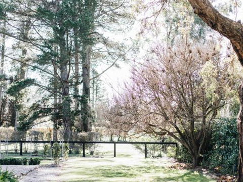 KIRRIEMUIR Burradoo Southern Highlands 4pm Check Out Sunday - Accommodation Newcastle 1