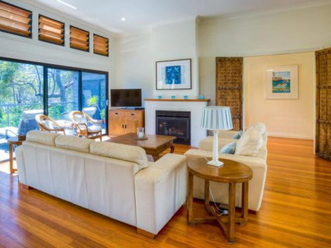 Elouera At Greenfields Beach 4pm Check Out Sundays - Accommodation Newcastle 3