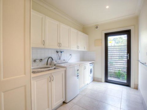 Elouera At Greenfields Beach 4pm Check Out Sundays - Accommodation Newcastle 4