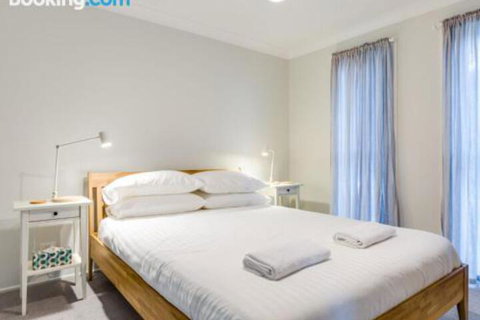 BLUE WATERS Gerringong 4pm Check Out Sundays - Accommodation Newcastle 0