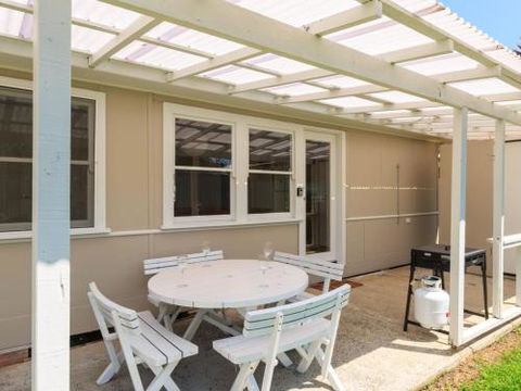 Propeller Lime In Huskisson 4pm Check Out Sundays - Accommodation Newcastle 5