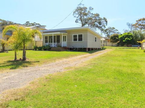 Propeller Lime In Huskisson 4pm Check Out Sundays - Accommodation Newcastle 3