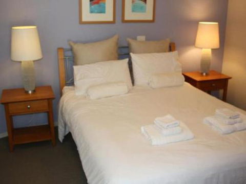 Shorelines At Hyams 4pm Check Out Sundays - Accommodation Newcastle 6