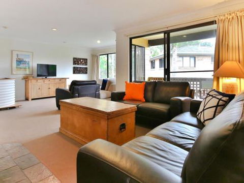 Take Time At Hyams Beach 4pm Check Out Sundays - Accommodation Newcastle 1