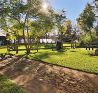 The Lake House at Erowal Bay 4pm Check Out Sundays - Accommodation Newcastle