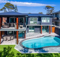 Vukeville beachfront luxury with pool 4pm Check Out Sundays - Accommodation Newcastle