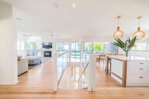 Beaches - Accommodation Newcastle 2