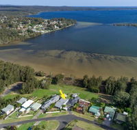 VINCES LANDING OLD EROWAL BAY 4pm Check Out Sundays - Accommodation Newcastle