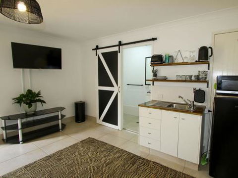 Studio 9 - Accommodation Newcastle 5