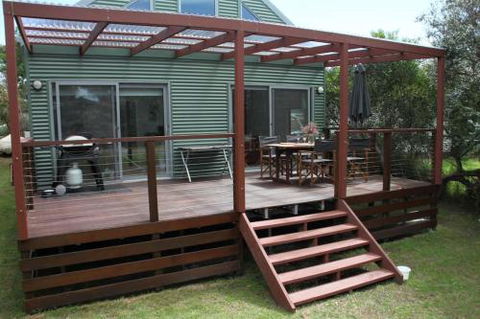 10 Anderson Avenue Sandy Point - Accommodation Newcastle 0