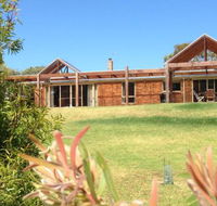 Summerside at 80 Sandy Point Rd Sandy Point - Accommodation Newcastle
