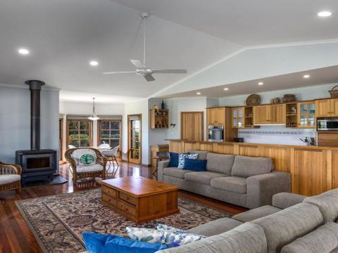 GULL HOUSE Kiama 4pm Check Out Sundays - Accommodation Newcastle 3