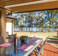 Loralyn in Sanctuary Point 4pm Check Out Sundays - Accommodation Newcastle