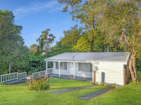 MOBYS At HYAMS Hyams Beach 4pm Check Out Sundays - Accommodation Newcastle 1