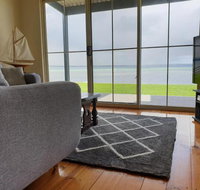 Blue Seas - Accommodation Newcastle