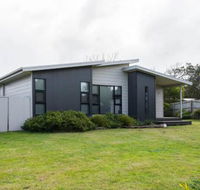 34 Ash Avenue Sandy Point - Accommodation Newcastle