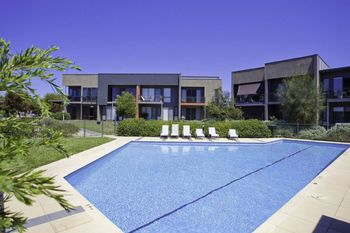 Stylish 3 Bedroom Condo - Accommodation Newcastle 5
