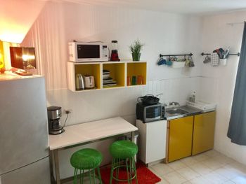 Potts Point Studio - Accommodation Newcastle 4