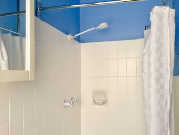 Potts Point Studio - Accommodation Newcastle 6