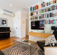 KIM 2BDR West Melbourne Apartment - Accommodation Newcastle