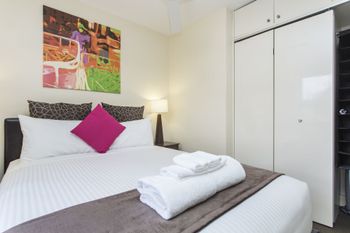 Sydney Harbor Town Houses Longs Ln - Accommodation Newcastle 6