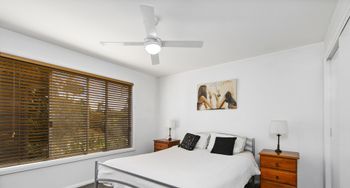 SUNNY DAZE BONNY HILLS - Accommodation Newcastle 3