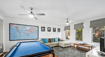 SUNNY DAZE BONNY HILLS - Accommodation Newcastle 2