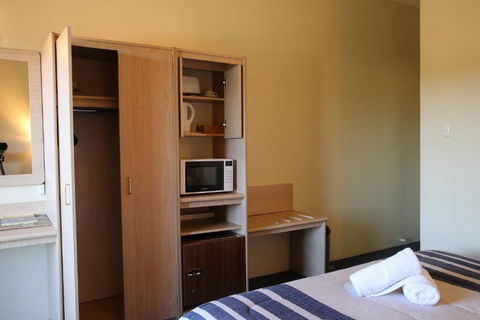 Blue Mountain Motel - Accommodation Newcastle 2