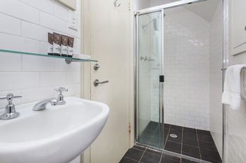 Sydney Harbor Town Houses Carahers Ln - Accommodation Newcastle 3