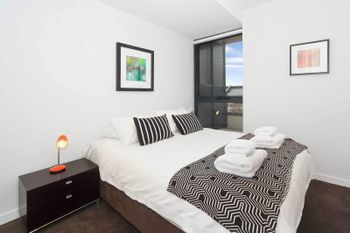 Location Views & Style - Accommodation Newcastle 6