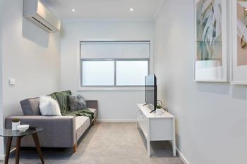Comfortable Chadstone Flat - Accommodation Newcastle 0