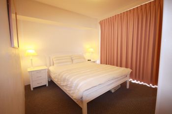 Radburn Unit 2 17 Ondine Close - Accommodation Newcastle 5