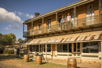Hill End Historic Cottages - Accommodation Newcastle 5
