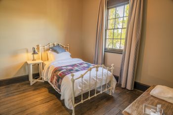 Hill End Historic Cottages - Accommodation Newcastle 4