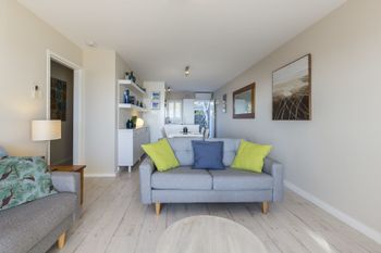 Cottesloe Azura Apartment - Accommodation Newcastle 0