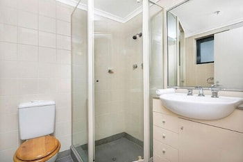 The Apartment Service HOSK3 - Accommodation Newcastle 2