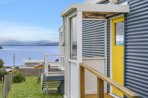 Blue Cottage Bruny Island - Accommodation Newcastle 0