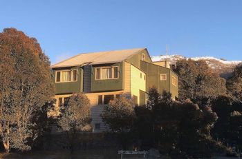 Mountain Vista 4 - Accommodation Newcastle 6