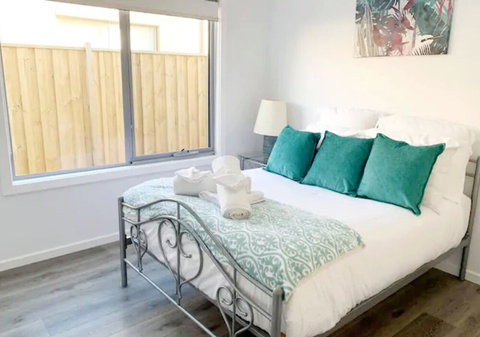 Brand New Home - 10min To Beach & Torquay - Accommodation Newcastle 6
