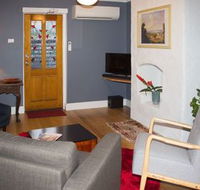 Heritage Listed Georgian Cottage - Accommodation Newcastle
