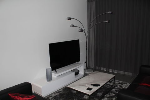 Evelyn507 - Accommodation Newcastle 4