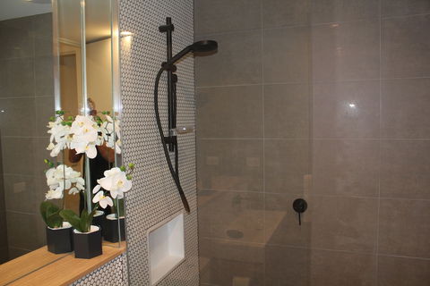 Evelyn507 - Accommodation Newcastle 6