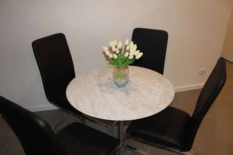 Evelyn507 - Accommodation Newcastle 5