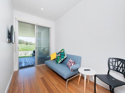 Ocean Views 41A Ocean Avenue - Accommodation Newcastle 4