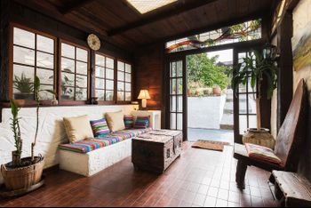 Clovelly Beach Cottage H372 - Accommodation Newcastle 3
