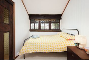 Clovelly Beach Cottage H372 - Accommodation Newcastle 1