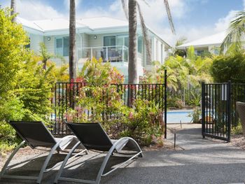 Sandy Point Road Unit 337 265 Pacific Blue - Accommodation Newcastle 0